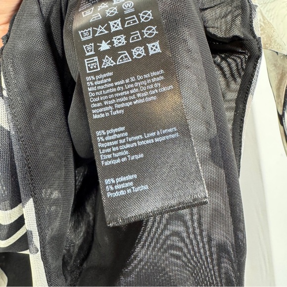 All Saints Floral Sheer Mesh Bodysuit Black Beige Size 2 Long Sleeve Top - Picture 10 of 16